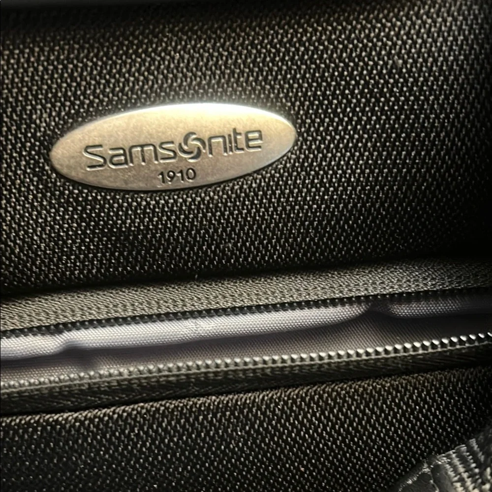 Samsonite Black Laptop Bag (NWOT). Lowest price on Poshmark